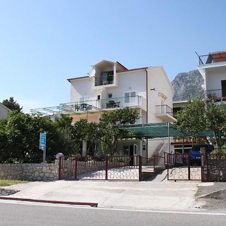 Apartments And Rooms With Parking Space Gradac, Makarska - 6819 Gradac  Extérieur photo