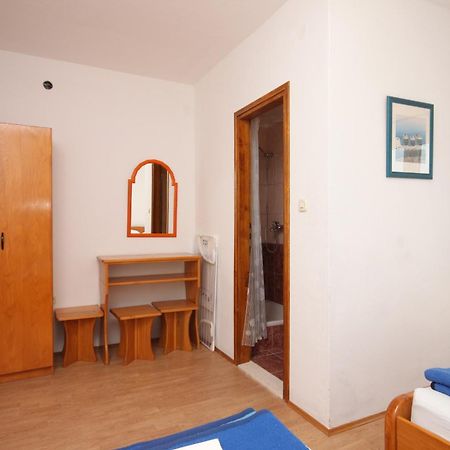 Apartments And Rooms With Parking Space Gradac, Makarska - 6819 Gradac  Chambre photo