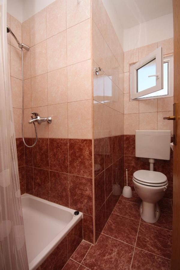 Apartments And Rooms With Parking Space Gradac, Makarska - 6819 Gradac  Extérieur photo