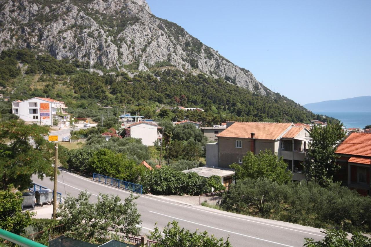 Apartments And Rooms With Parking Space Gradac, Makarska - 6819 Gradac  Extérieur photo